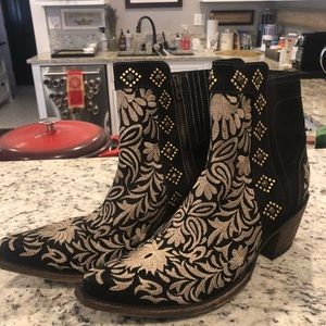 Old Gringo Ladies 8.5 black and gold boots